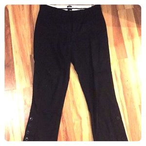 Black Gap Stretch Capris